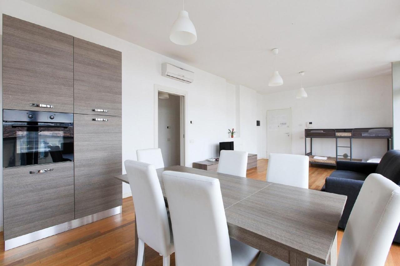Red Line Apartments Milano Екстериор снимка