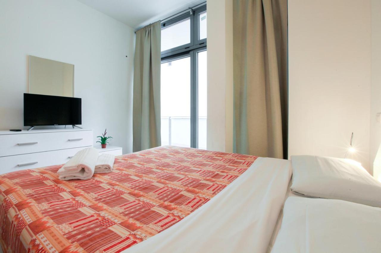 Red Line Apartments Milano Екстериор снимка