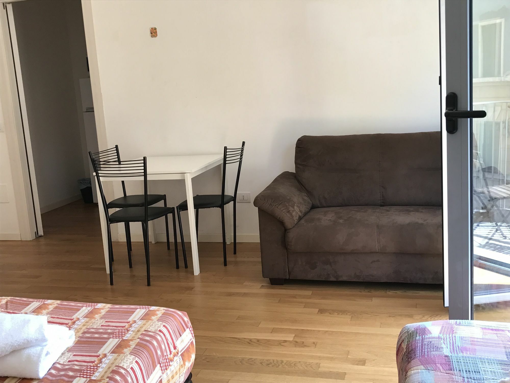 Red Line Apartments Milano Екстериор снимка