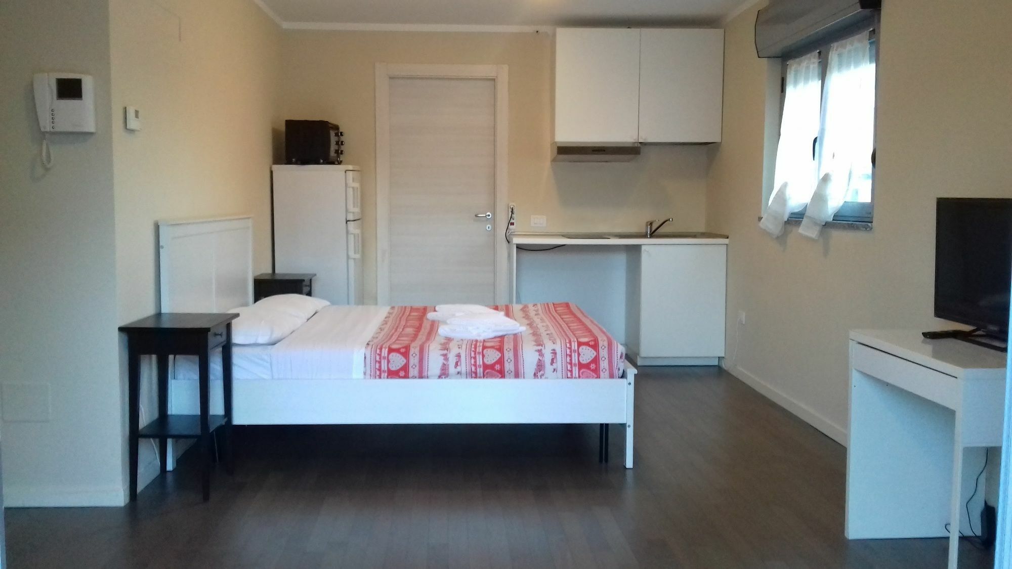 Red Line Apartments Milano Екстериор снимка
