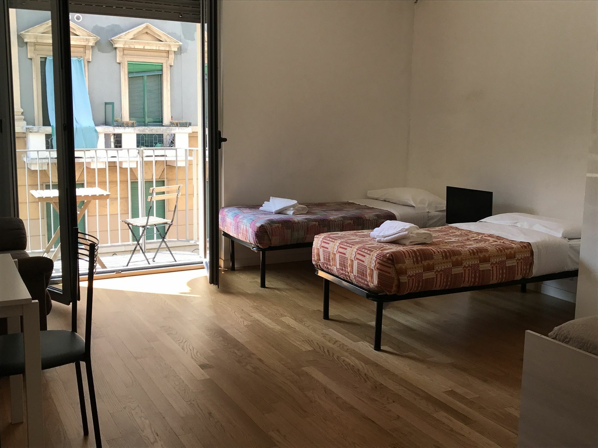 Red Line Apartments Milano Екстериор снимка