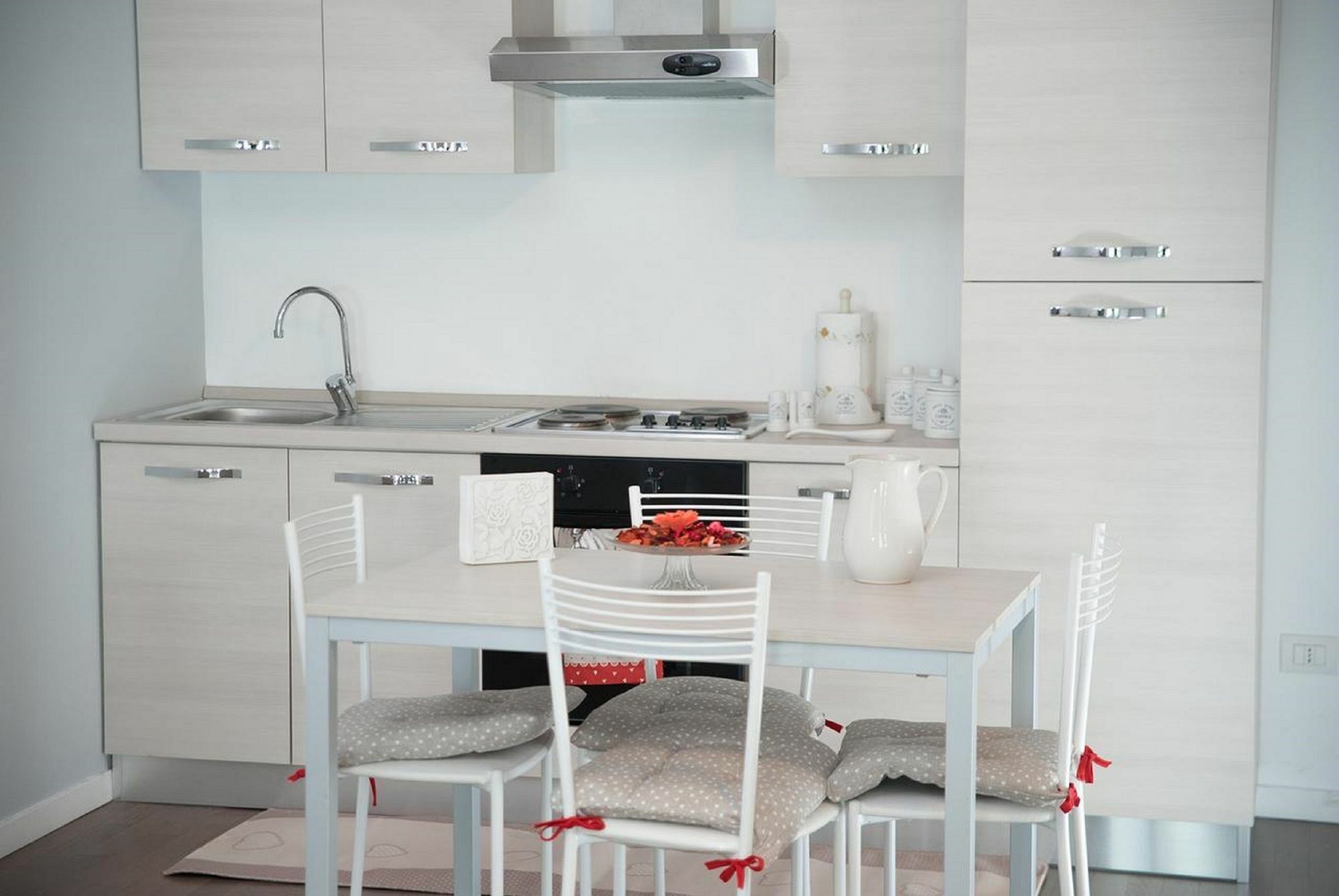 Red Line Apartments Milano Екстериор снимка