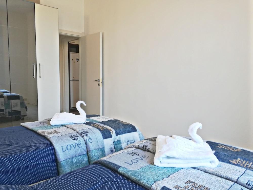 Red Line Apartments Milano Екстериор снимка