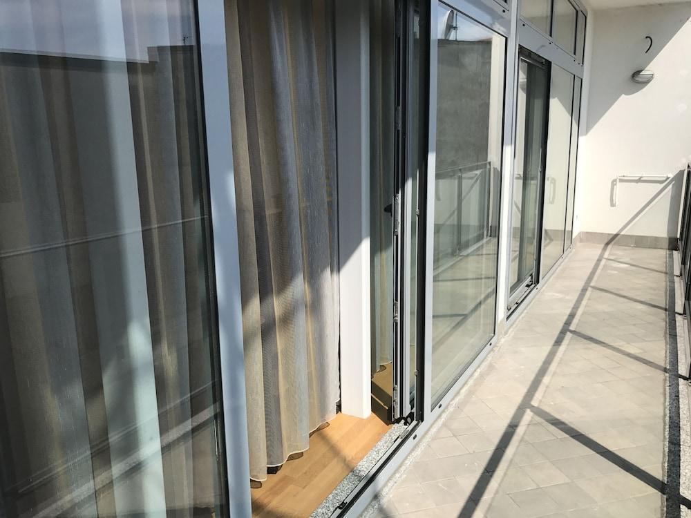 Red Line Apartments Milano Екстериор снимка